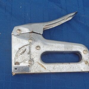 Heavy Duty Metal Staple Gun